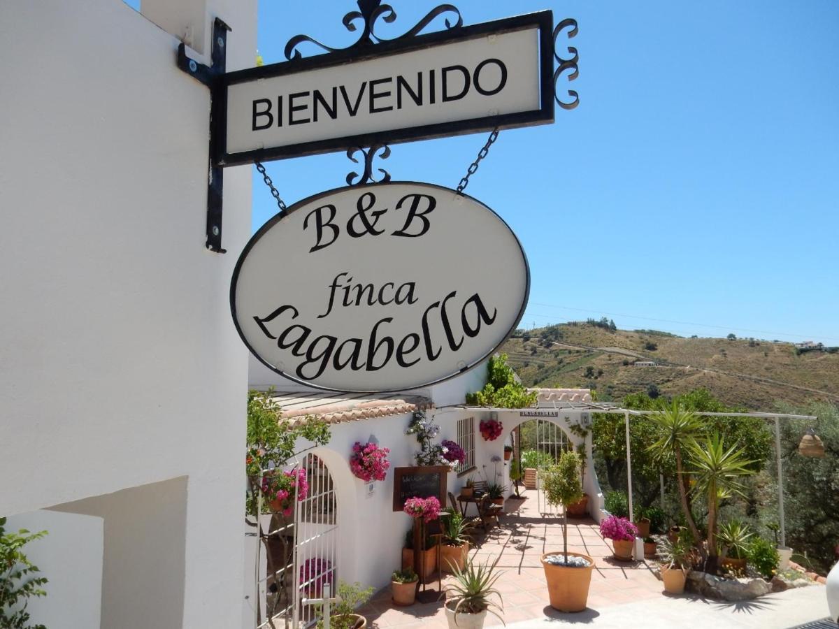 Bed And Breakfast Lagabella Sedella Екстериор снимка