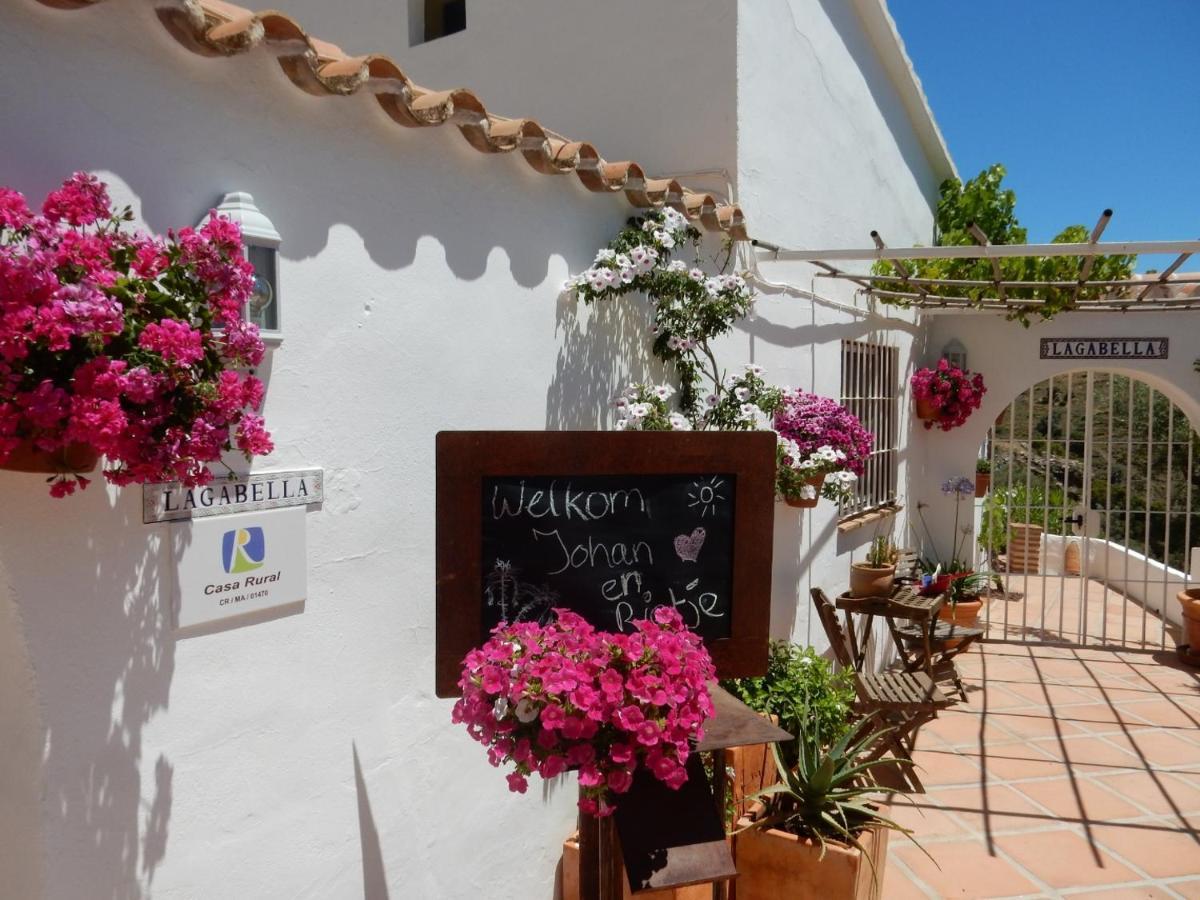 Bed And Breakfast Lagabella Sedella Екстериор снимка